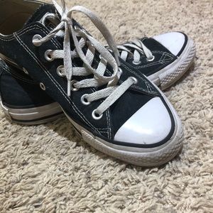 Black converse. Women size 8. Men size 6